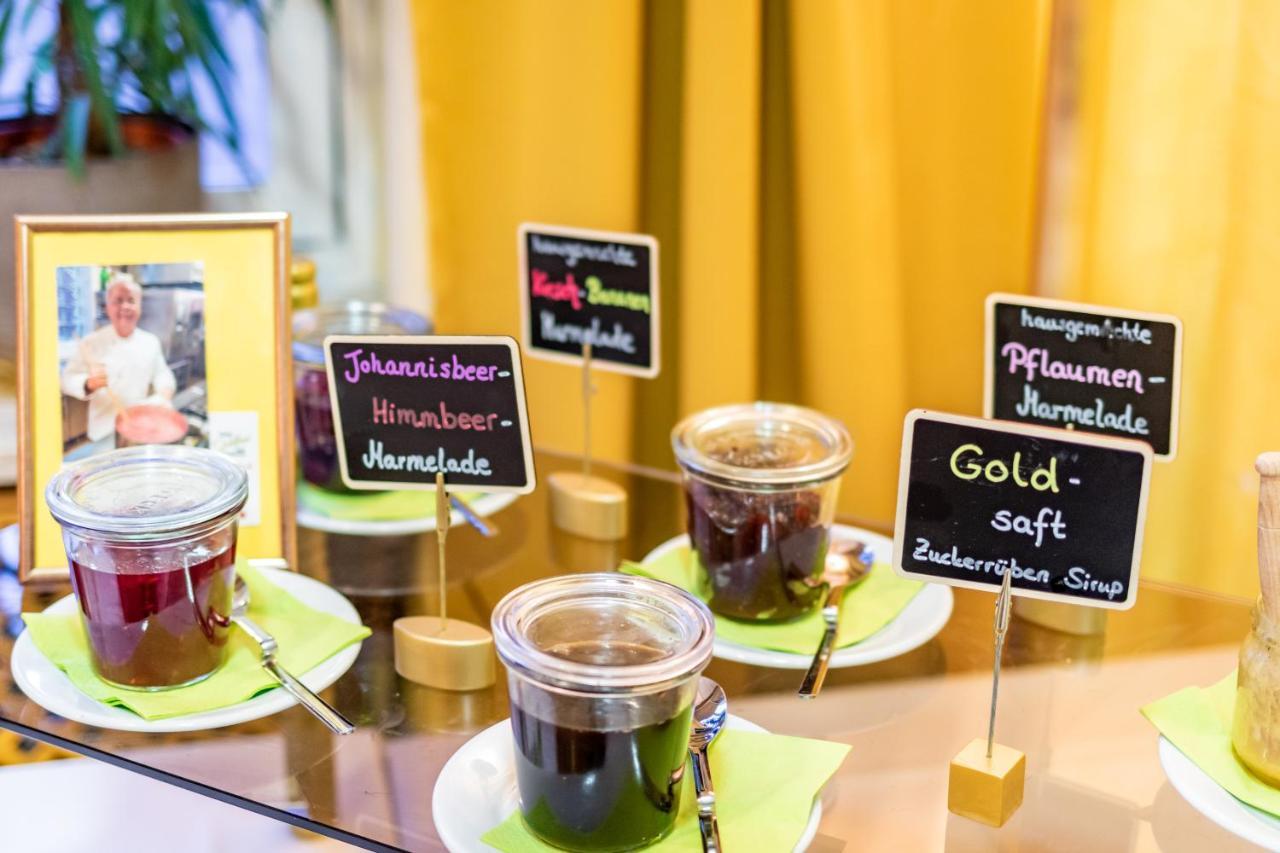 Hotel Goldflair Am Rathaus 코르바흐 외부 사진