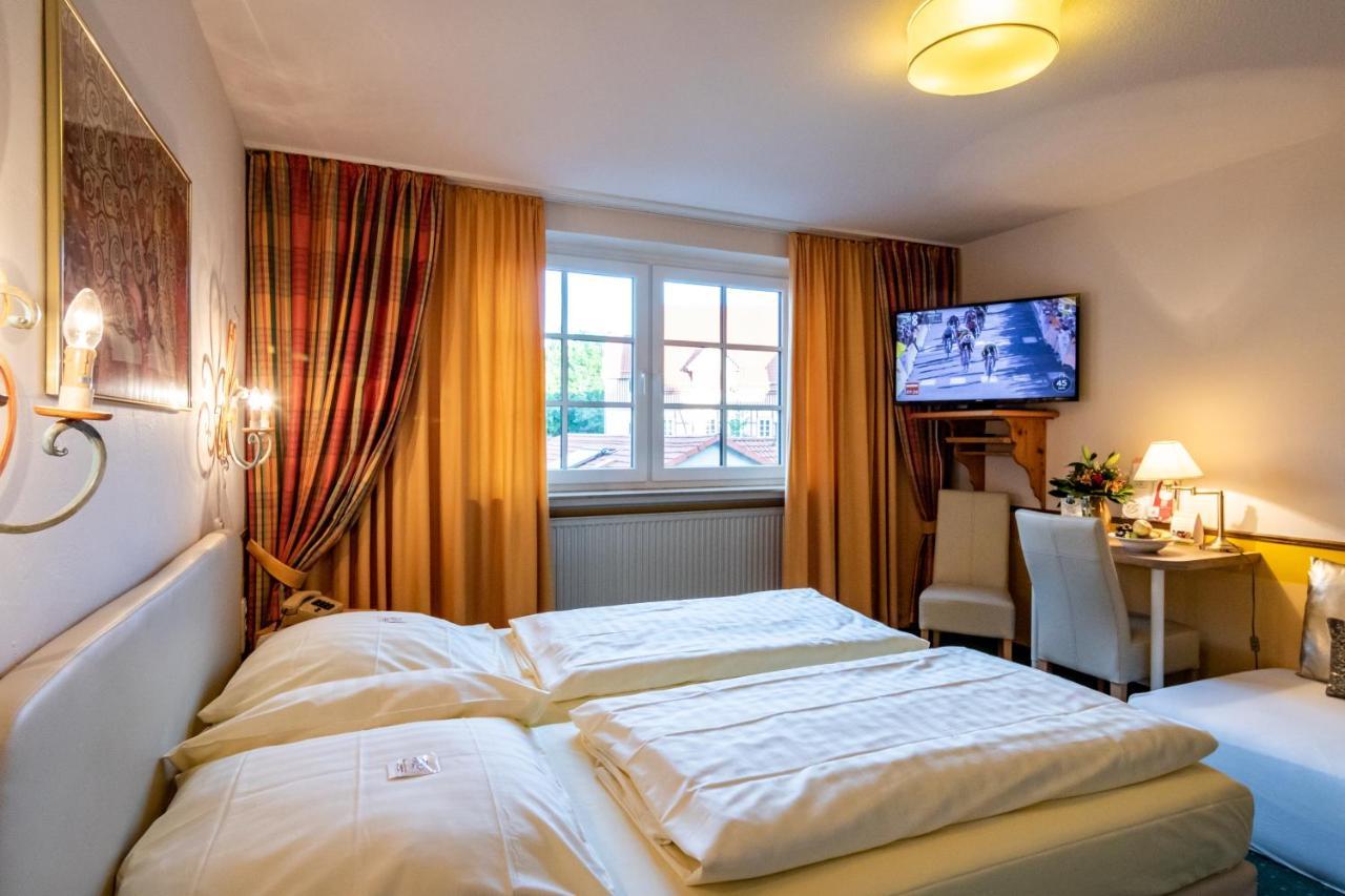 Hotel Goldflair Am Rathaus 코르바흐 외부 사진