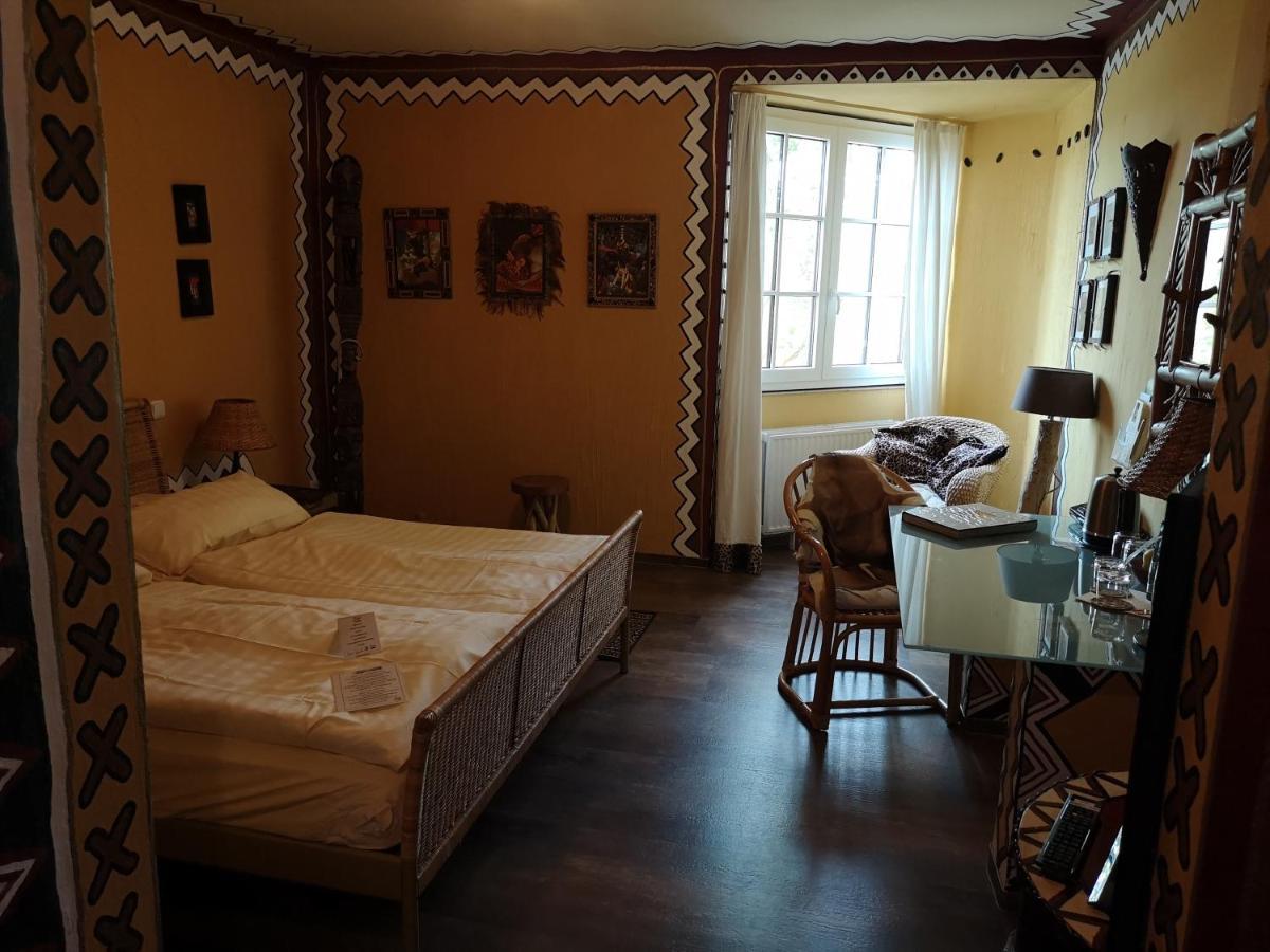 Hotel Goldflair Am Rathaus 코르바흐 외부 사진