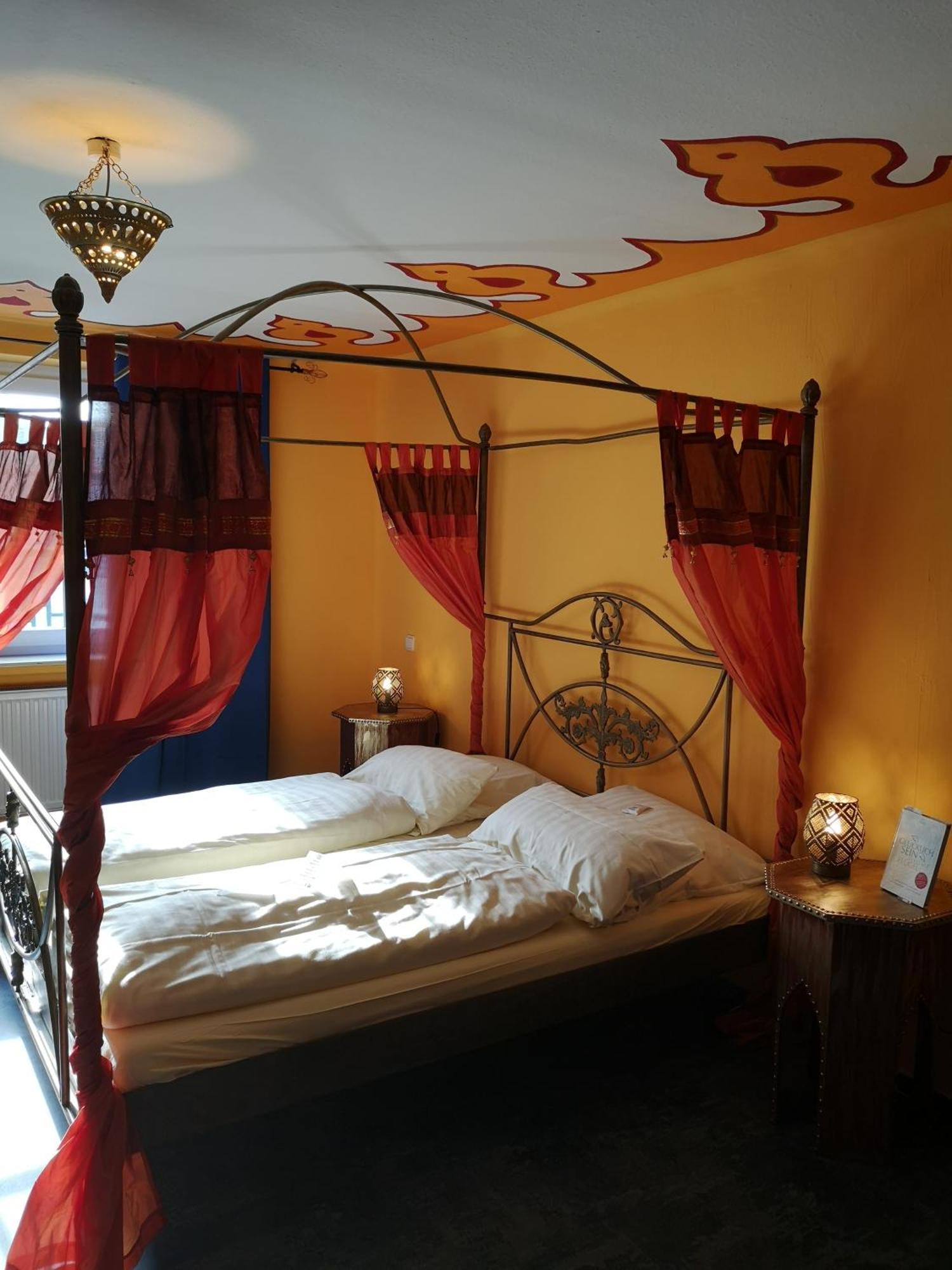 Hotel Goldflair Am Rathaus 코르바흐 외부 사진