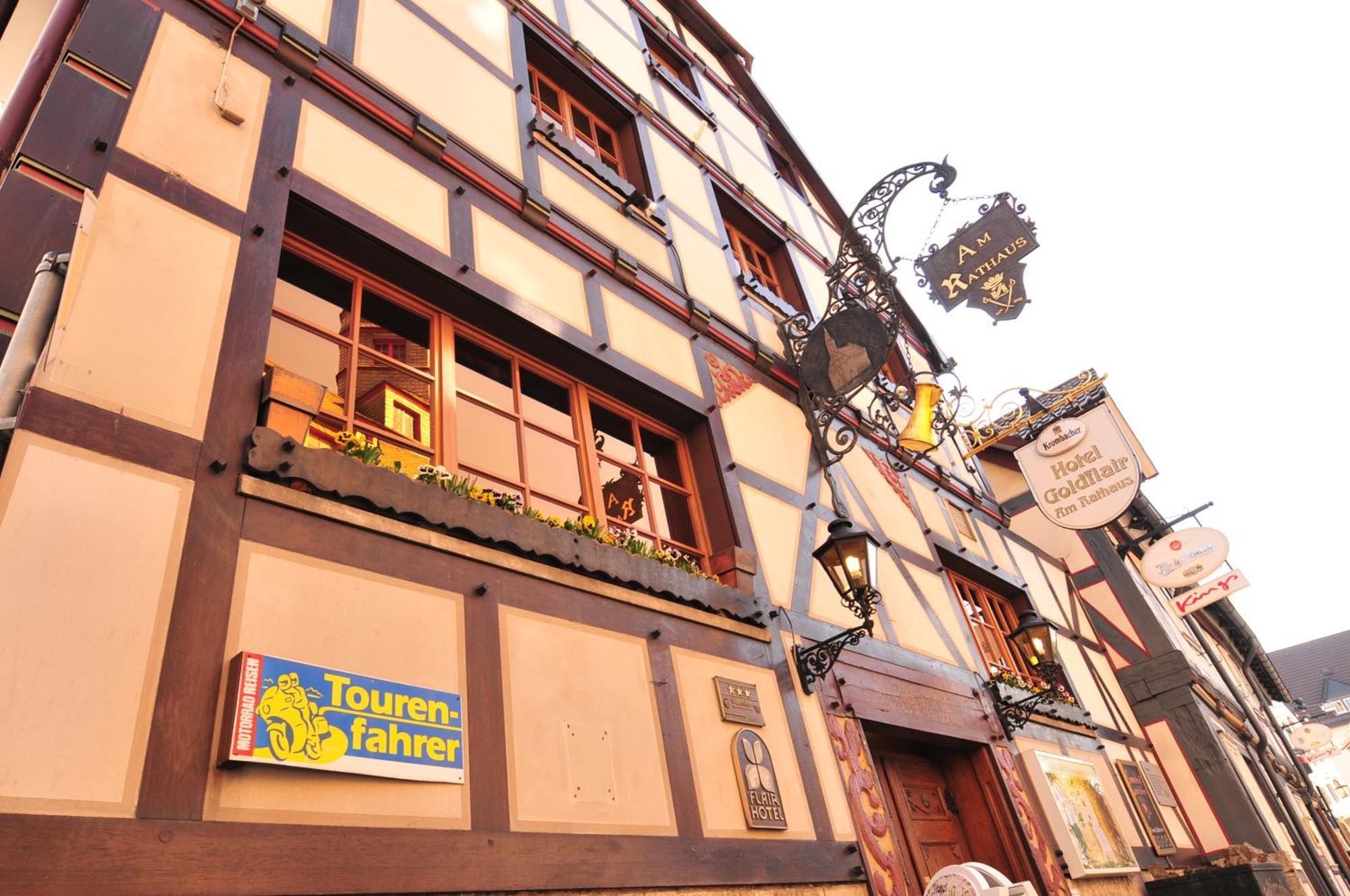 Hotel Goldflair Am Rathaus 코르바흐 외부 사진